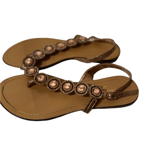 Madeline Stuart Metallic Tan Jeweled Sandals Size 7 1/2M - Picture 5 of 7